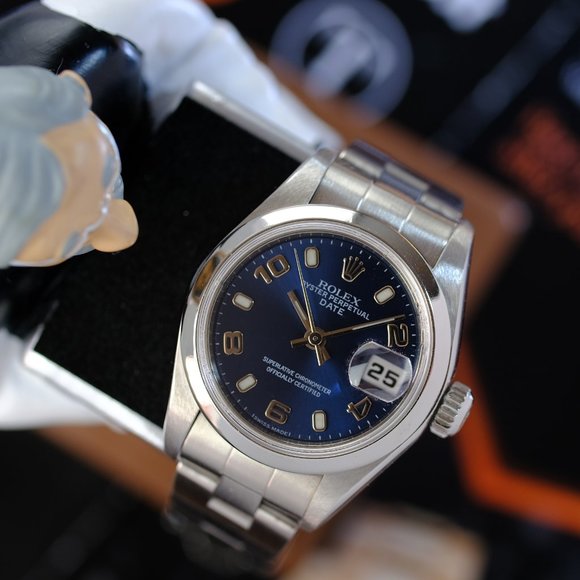 Rolex Oyster Perpetual Date Blue Dial 26mm W/Cert - Picture 6 of 14